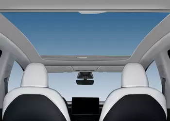 Tesla made an official retractable sunshade for the Model Y — but only China gets it