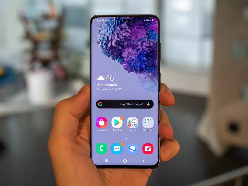 Инсайдер: Samsung Galaxy S20 FE получит такой же AMOLED-дисплей на 120 Гц, как у Galaxy S20+