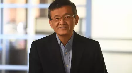 Lip-Bu Tan becomes CEO of Intel