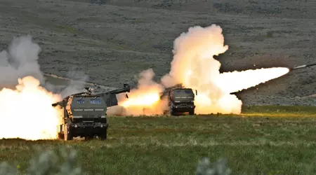 HIMARS однією високоточною ракетою GMLRS знищив одразу дві російські реактивні системи залпового вогню БМ-21 "Град"