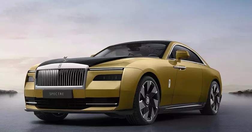 Spectre – первый полностью электрический автомобиль Rolls-Royce с 577-сильным двигателем, запасом хода 420 км и разгоном за 4,4 секунды до 100 км/ч