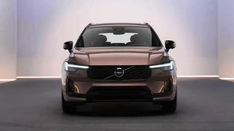 Volvo XC60 2026: Шведи вставили батарею ...