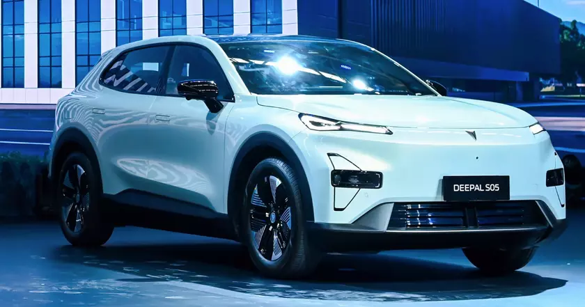 Легендарный дебют: как кроссовер Deepal S05 покорил Таиланд на открытии завода Changan