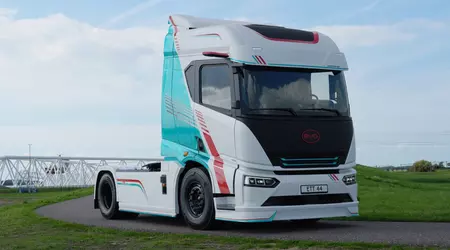 BYD показала електротягач ETT 44 із батареєю на 651 кВт·год