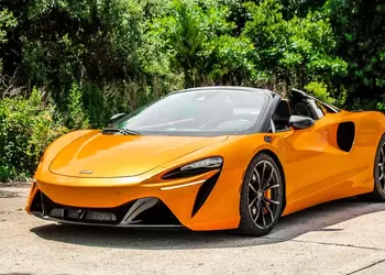 McLaren Artura уходит на покой: почему британский гибрид не оправдал ожиданий