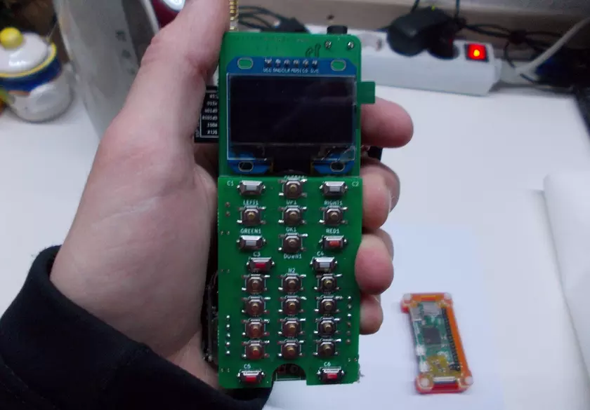 Начался сбор денег на ZeroPhone: смартфон с открытым кодом на Raspberry Pi Zero