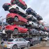 Кілька Jaguar I-Pace на звалищі