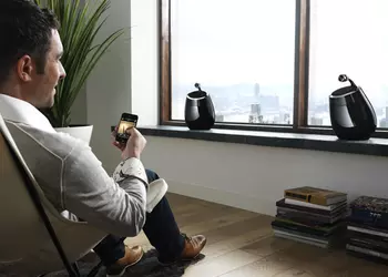 Philips Fidelio SoundSphere: беспроводная акустика для iPhone