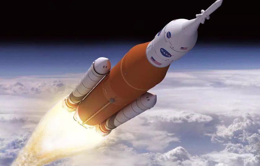 NASA анонсировала первый полёт огромной лунной ракеты SLS
