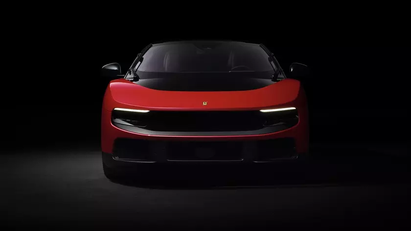 Округлый шоколад Toblerone и Ferrari Luce