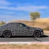 Прев'ю камуфльованого седана BMW M350 xDrive 20