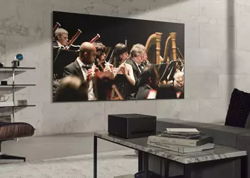 LG представила огромный беспроводной 4K-телевизор Signature OLED M с частотой кадров 120 Гц стоимостью более $30 000
