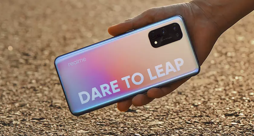 Realme X7 Pro с чипом MediaTek Dimensity 1000+ и AMOLED-дисплеем на 120 Гц вышел на глобальном рынке