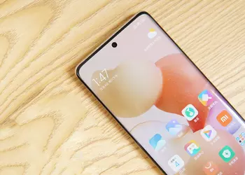 Insider: Xiaomi 12 line of smartphones will not receive a sub-screen front camera
