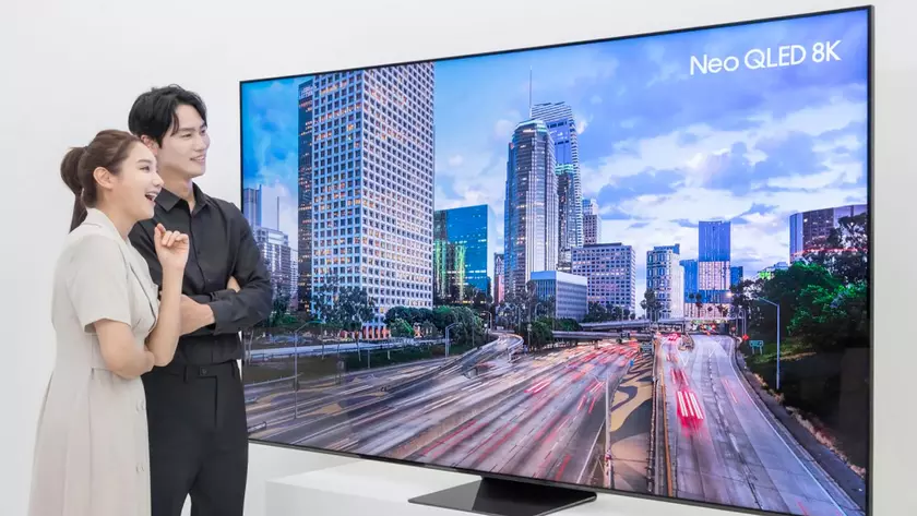 Samsung представила 98-дюймовый 8K Neo QLED TV с динамиками на 120 Вт и ценой $39 000