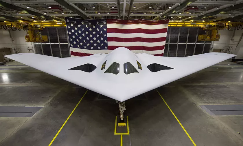 Northrop Grumman хочет получить дополнительное финансирование для компенсации до $1,2 млрд убытков при производстве ядерного бомбардировщика B-21 Raider