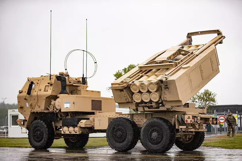 Lockheed Martin получит $431 млн на производство дополнительных артиллерийских комплексов M142 HIMARS