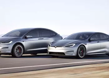 Tesla Model X and Model S are now available in Europe from stock only
