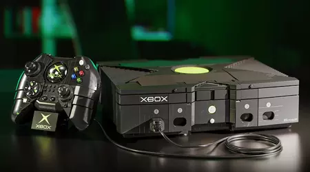 Mattel's 3,500-piece Xbox building set is a life-size tribute to the original console