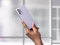 post_big/Galaxy_A72_handson_violet.jpg
