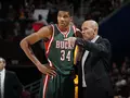 Тренер наказал всю команду NBA за то, что игрок пользовался Android-смартфоном