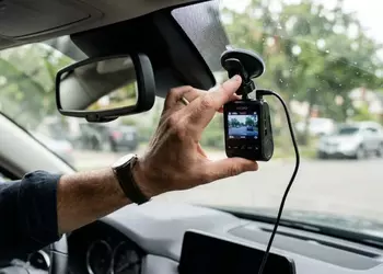 Best Dash Cams with Parking Mode (Face-Off Time)