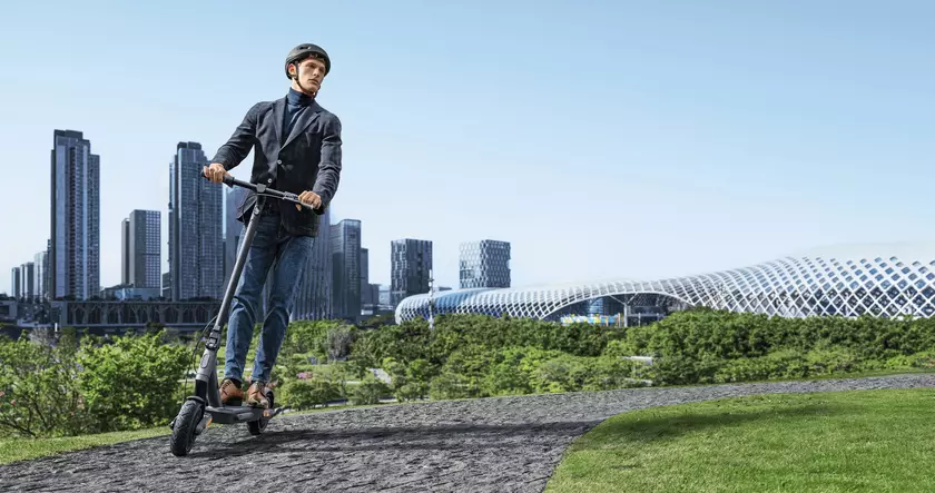 Xiaomi Electric Scooter 4 Ultra: электросамокат с двойной подвеской и запасом хода до 70 км за €1000