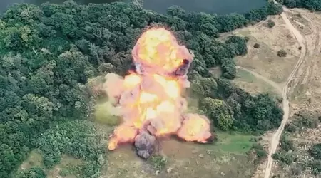 Ukrainian Armed Forces tear apart a Russian Grad multiple rocket launcher system with a cluster munition