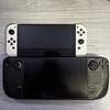 Comparaison visuelle de Steam Deck avec d'autres consoles portables et une banane-6