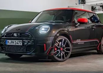 MINI Cooper S and Cooper JCW receive GP Inspired Edition