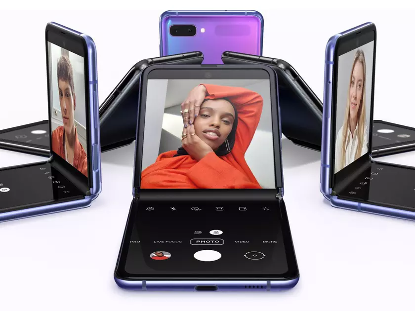 «Раскладушка» Samsung Galaxy Z Flip начала получать бета-версию One UI 3.0 с Android 11 на борту