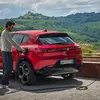 Вид на задній ряд сидінь Alfa Romeo Tonale на маленькому фото