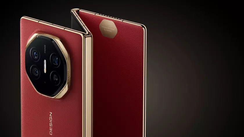 Huawei Mate XT Ultimate: Pioneer in Foldable Innovation