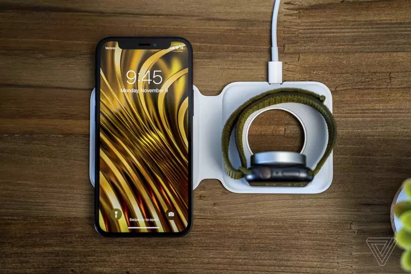 Первые впечатления о зарядке MagSafe Duo Charger: дорого, грязно, неудобно