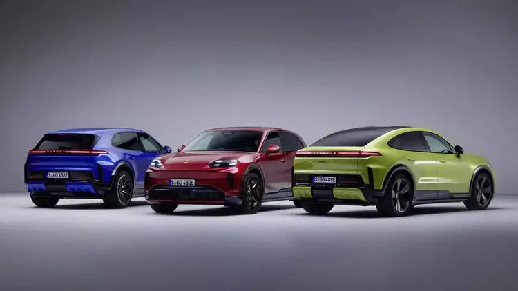 Porsche Cayenne Electric 2027: двері, що ...