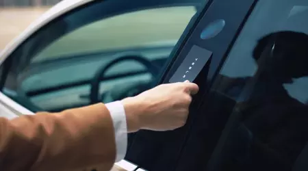 Tesla quietly removed key cards from new cars