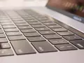 На Apple подали групповой иск из-за проблем с клавиатурой в Macbook