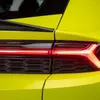Превью: Lamborghini Urus SE Performante вид спереди слева