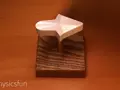 Стрелка всегда указывает вправо