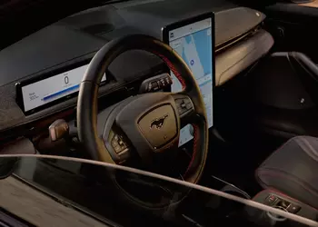 The touchscreen of your car may distract you more than you think