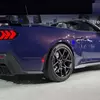 Превью Ford Mustang Dark Horse SC Convertible на цветном фоне