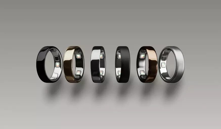 Les différentes finitions de l'Oura Ring 5. Illustration : Oura Ring