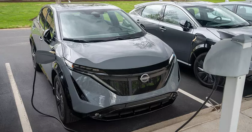 Nissan раскрывает возможности Ariya e-4ORCE: Переосмысление подключаемых технологий