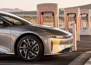 Электромобили Lucid получат доступ к сети Tesla Supercharger с 31 июля