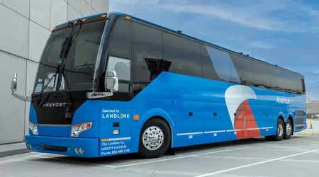 Starlink на колесах: Landline перетворює автобуси на літаки без крил