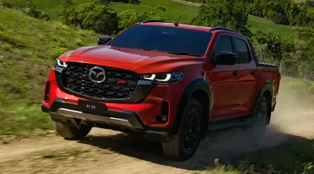 Mazda BT-50 2025: новий турбодизель 2.2 л, величезна емблема та розширені комплектації