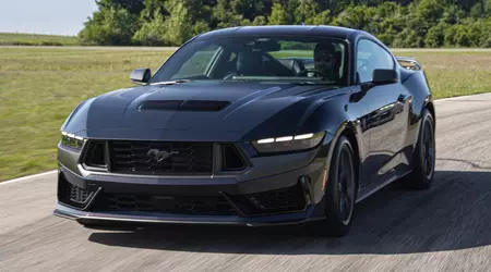 The petrol Ford Mustang has once again overtaken the electric Mach-E in US sales
