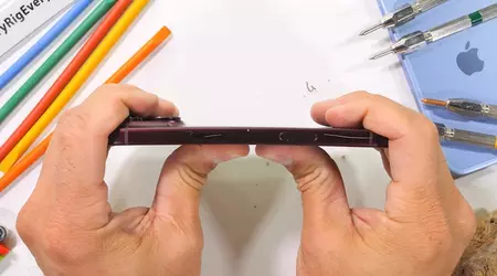 Не зламався, не згорів, але подряпався: JerryRigEverything перевірив на міцність iPhone 18 Pro