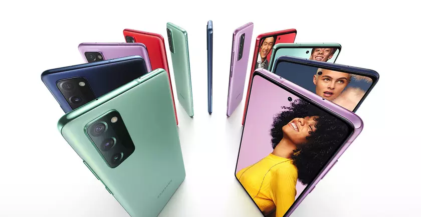 В сеть утекли официальные пресс-изображения Galaxy S20 FE 5G: дисплей на 120 Гц, чип Snapdragon 865 и батарея на 4500 мАч
