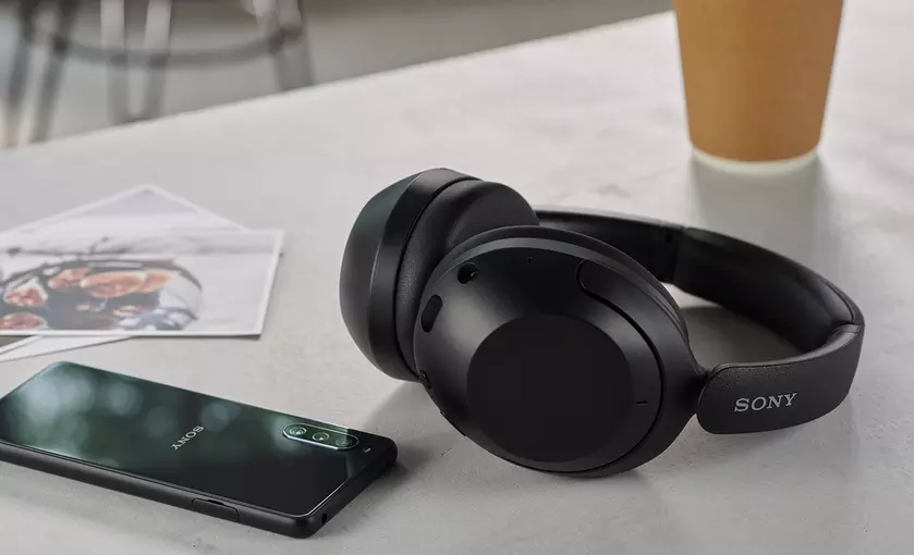 Sony WH-XB910N: полноразмерные беспроводные наушники с ANC за $250